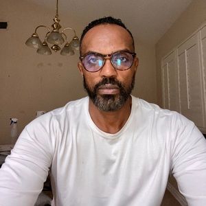 Meet your Posher, Dawit